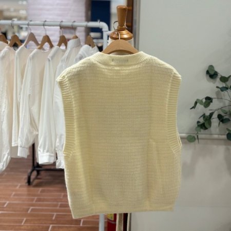 스트링 꽈 니트조끼