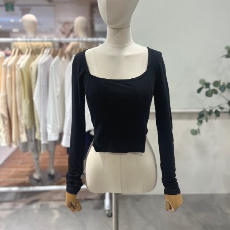 라이트 스퀘어넥 크롭티셔츠