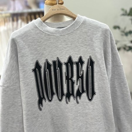 오버핏 빅레터링 맨투맨