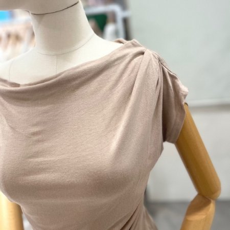 보트넥 셔링 티셔츠