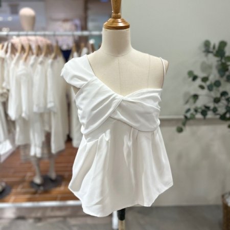 꼬임 언발 블라우스