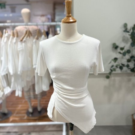 밑단언발 셔링 라운드티셔츠