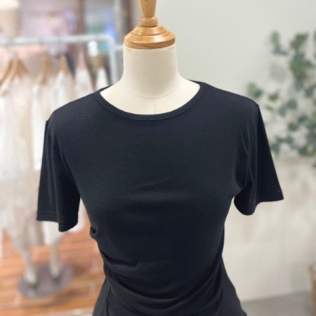 밑단언발 셔링 라운드티셔츠