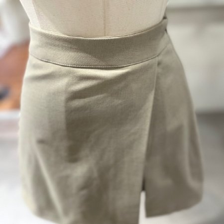 랩 미니 스커트