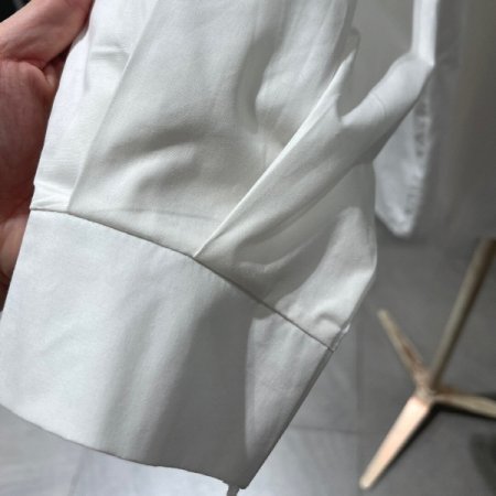 핀턱소매 루즈핏 블라우스