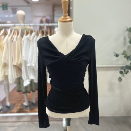 꼬임 드레이프 티셔츠