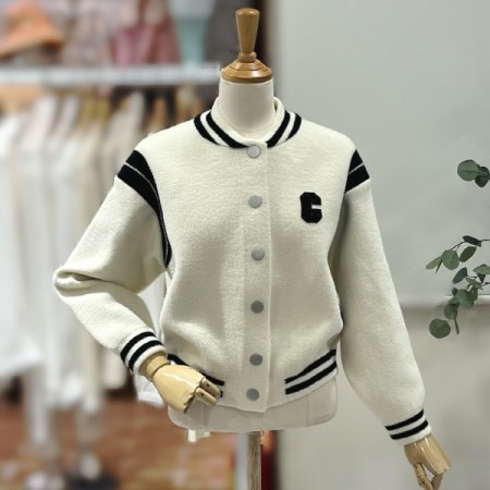 바시티 단추 점퍼