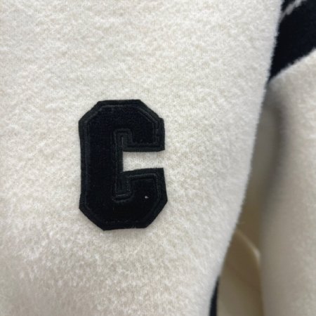 바시티 단추 점퍼