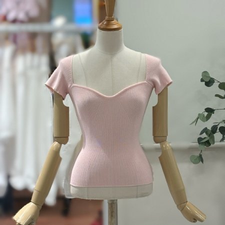 스퀘어넥 포인트 골지니트