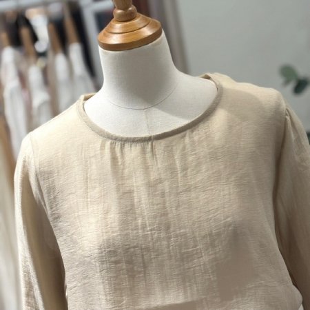 사이드리본 라운드블라우스