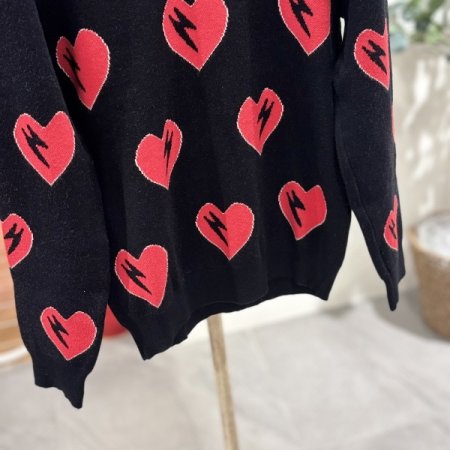 번개하트라운드니트