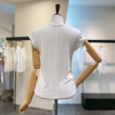 플라워 자수 티셔츠