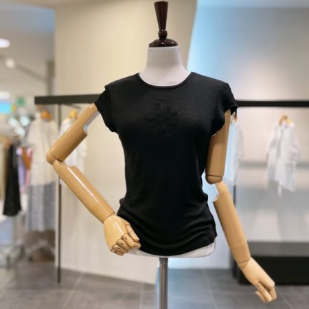 플라워 자수 티셔츠