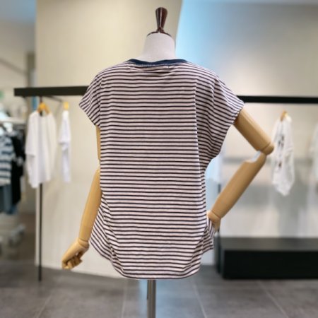 배색 스트라이프 티셔츠