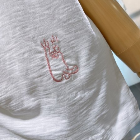 슬랍 자수 티셔츠