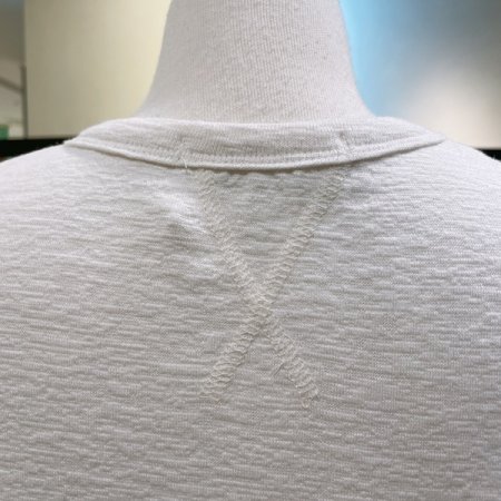 슬라브 반팔 티셔츠