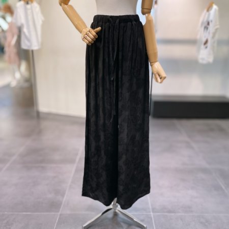 리프 자가드 팬츠