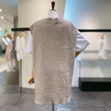 소프트 브이넥 조끼