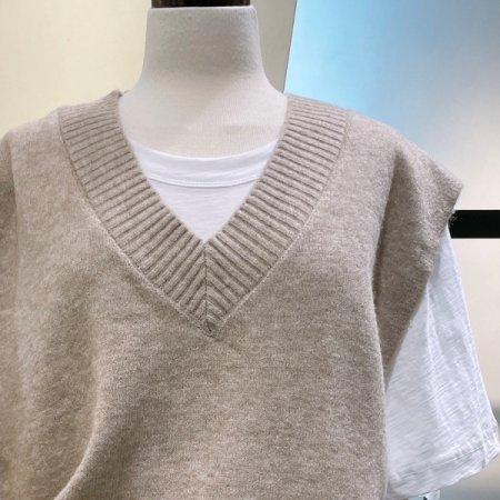 소프트 브이넥 조끼