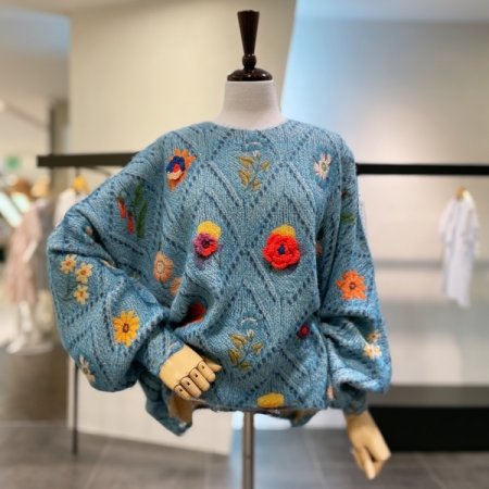 파스텔 플라워 자수 니트