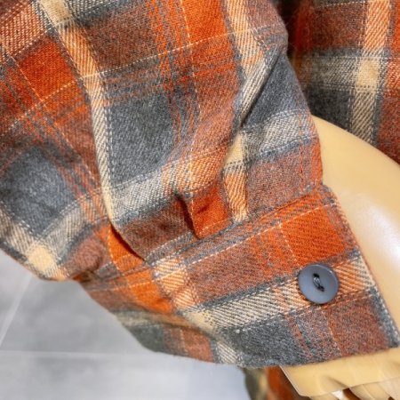 포인트 체크 컬러 셔츠