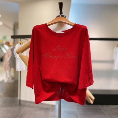 소매 슬릿 티셔츠