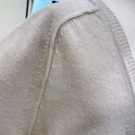 울 브이넥 가디건