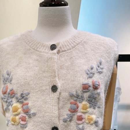 플라워 자수 니트 조끼