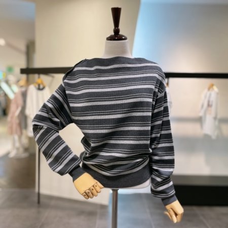 넥 단추 단가라 니트