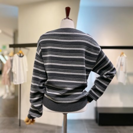 넥 단추 단가라 니트