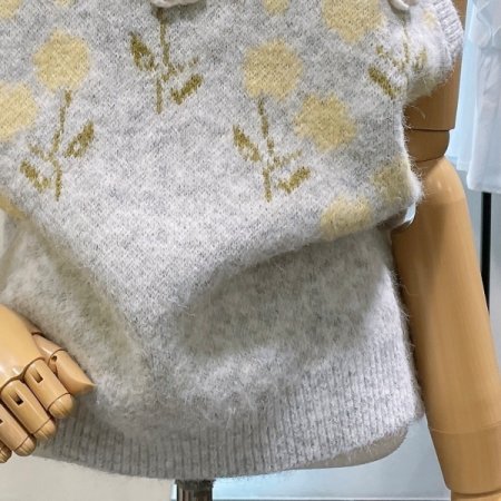 자수 패치 니트 조끼