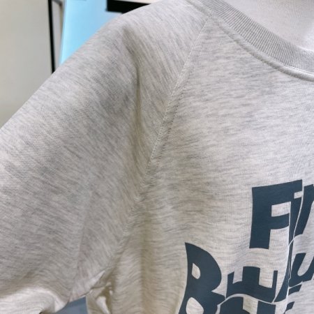 배색 스티치 티셔츠