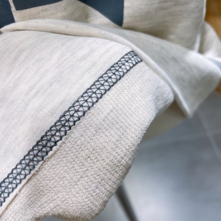 배색 스티치 티셔츠