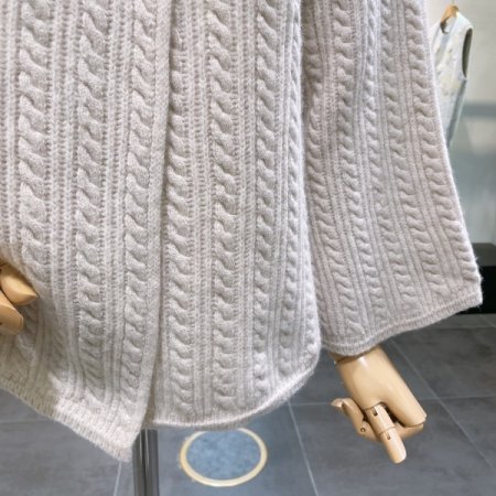 플레어 꽈배기 가디건