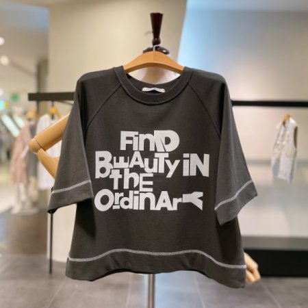 레터링 스티치 티셔츠