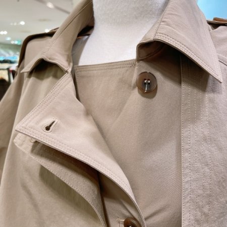 더블 하프 트렌치 코트