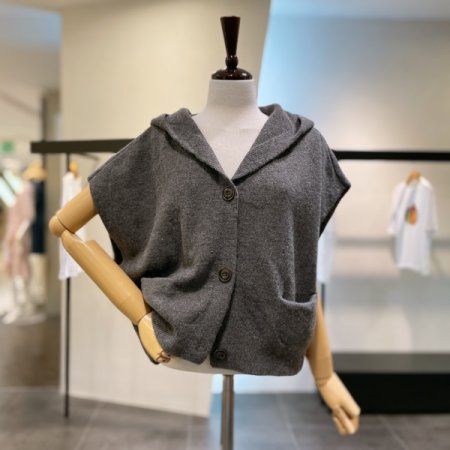 단추 후드 조끼