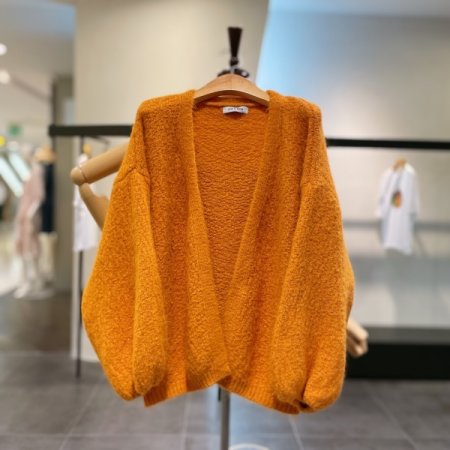 소매 볼륨 가디건