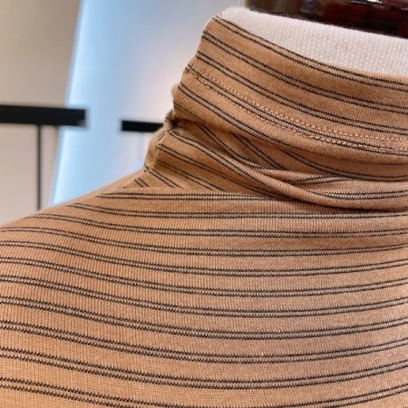 터틀넥 긴팔 티셔츠