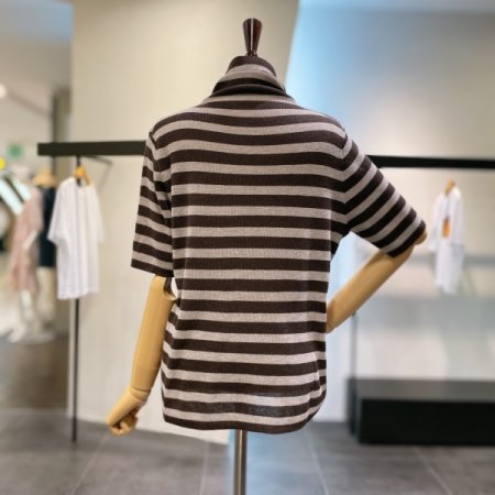 단가라 하프넥 니트