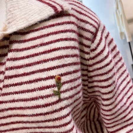 브이 단가라 카라 니트