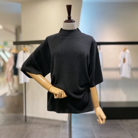 울 터치 반목 니트