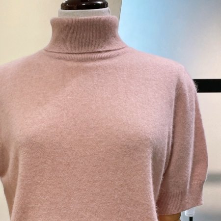 라쿤 터틀 포인트 니트