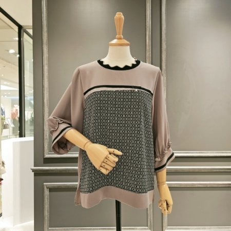 물결넥 루즈핏 블라우스