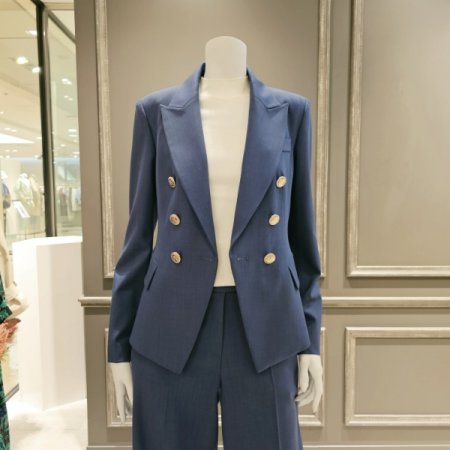 더블 버튼 정장 자켓