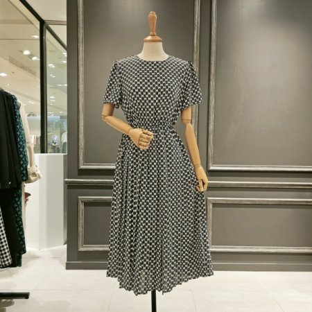 허리 스트링 패턴 원피스