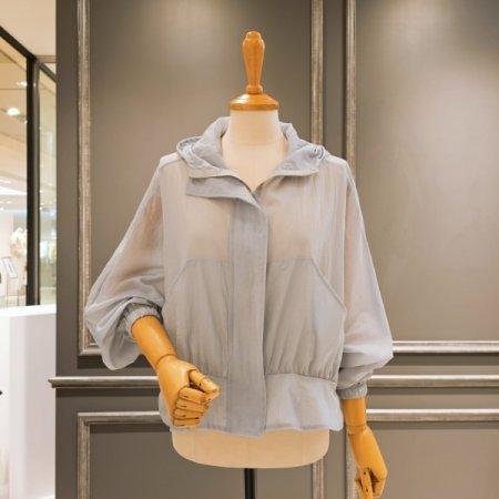 밑단 프릴 바람막이 점퍼