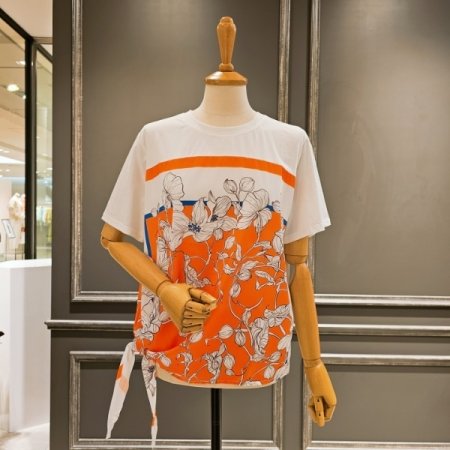 옆리본 플라워 패턴 티셔츠