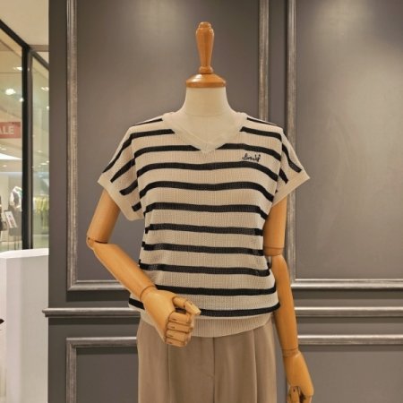 브이넥 스트라이프 니트