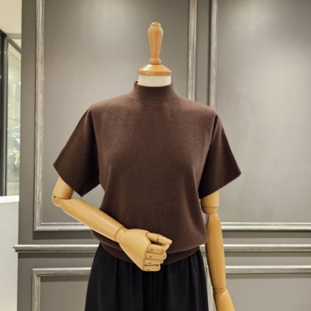 반폴라 이너 니트